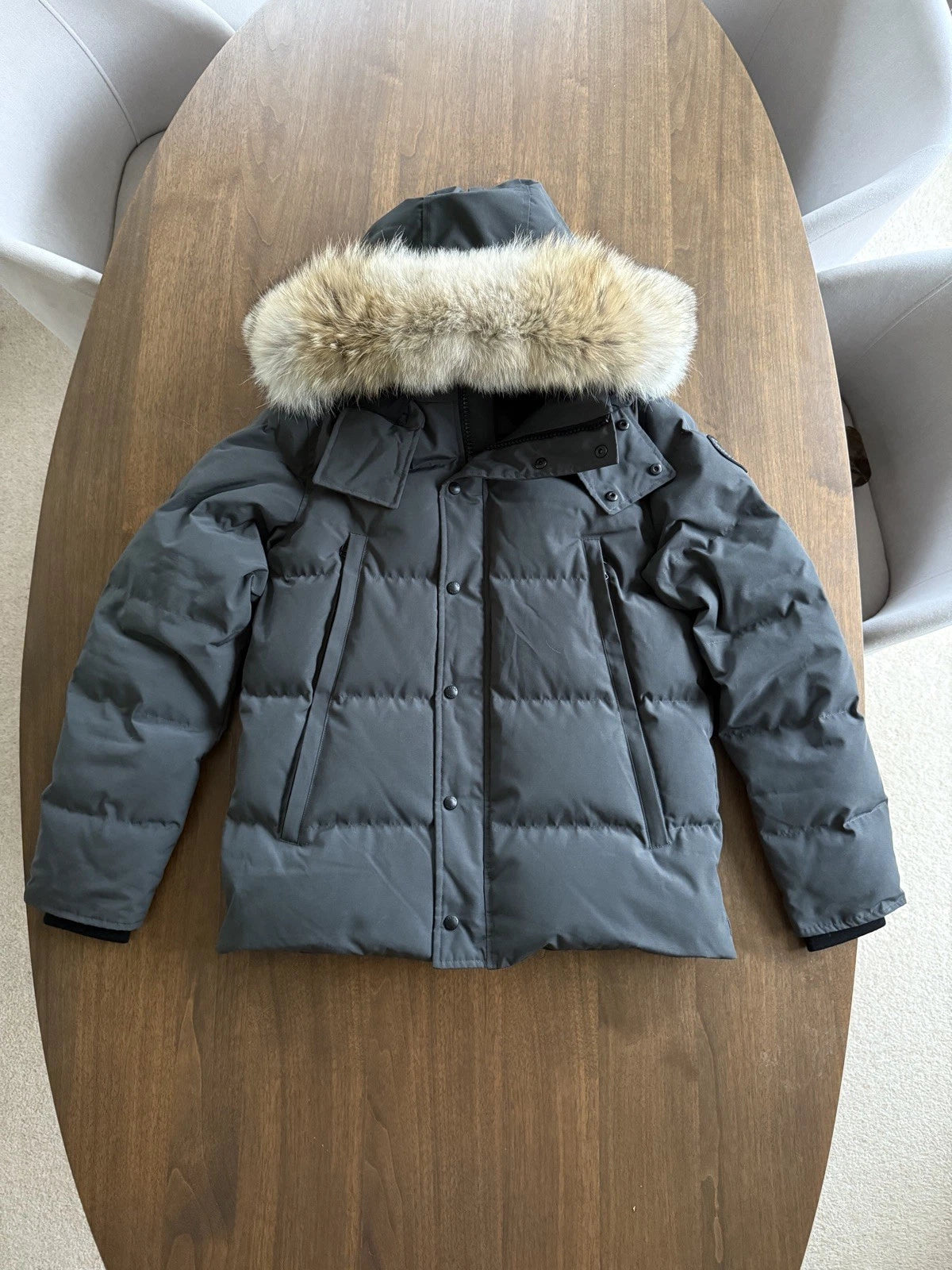 Nova Saints™ Canada Goose Wyndham Parka Grey/Black Badge
