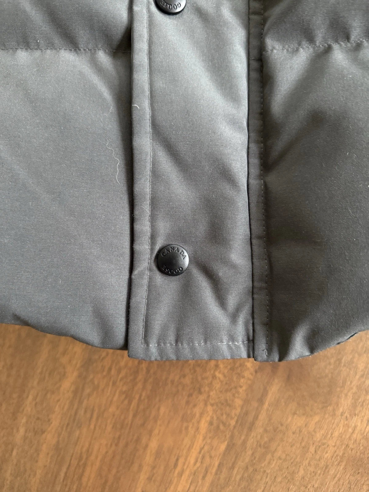 Nova Saints™ Canada Goose Wyndham Parka Grey/Black Badge